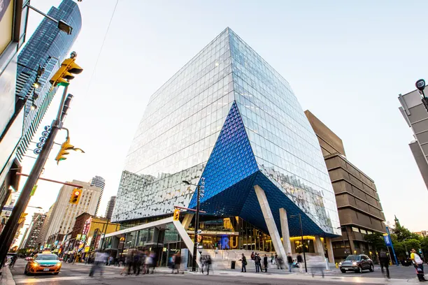 瑞尔森大学课程辅导｜学术高压之下，如何轻松稳住GPA？